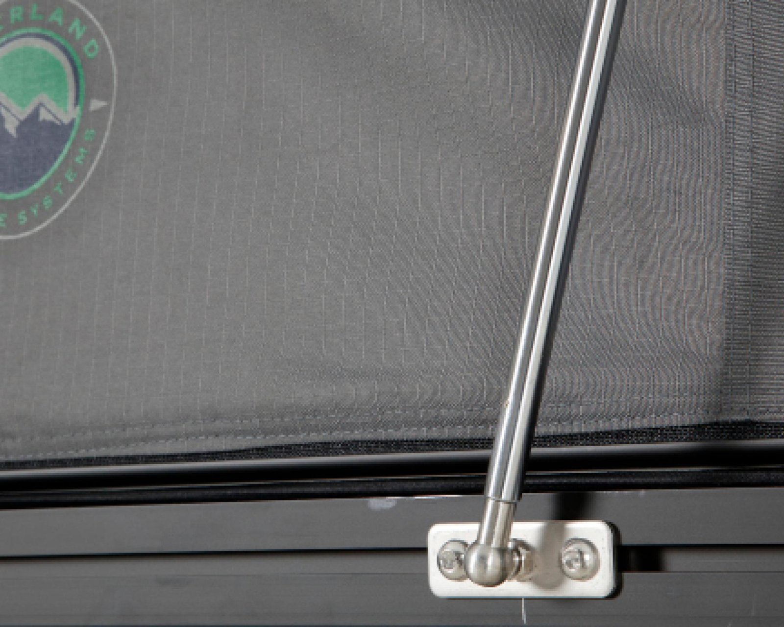 18099901 Mamba 3 Roof Top Tent - Clam Shell Roof Top Tent Overland Vehicle Systems - Image 9