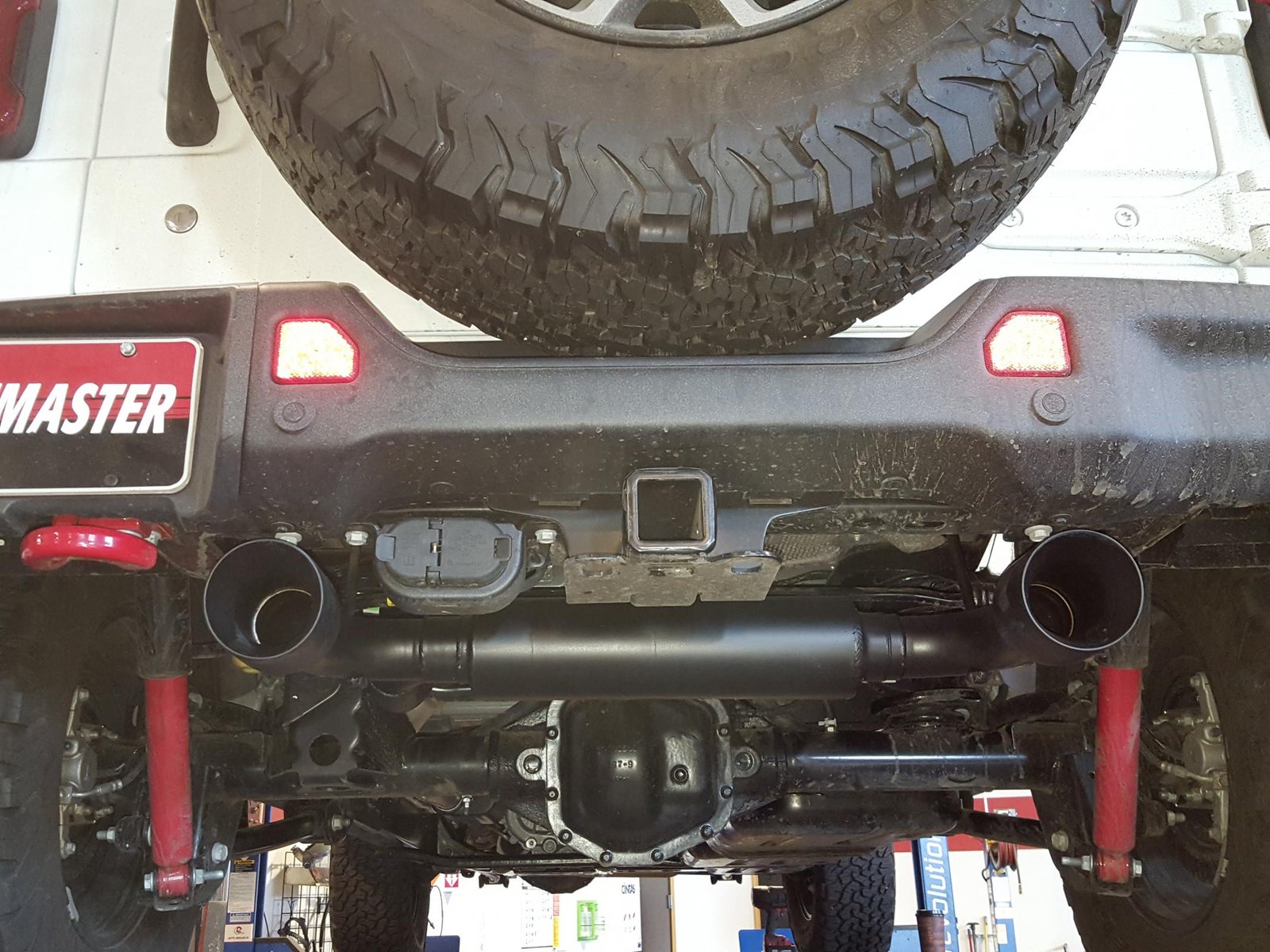 American Thunder Cat-Back Exhaust System Fits 2018-2026 Jeep Wrangler Jl Models With 3.6L Engine Aggressive To Moderate Sound Flowmaster - Image 8