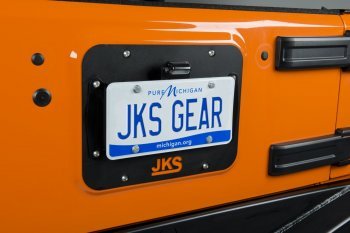8210.jpg ~(4 lbs. 17X12X2)~ 07-14 JK License Plate Relocation Kit