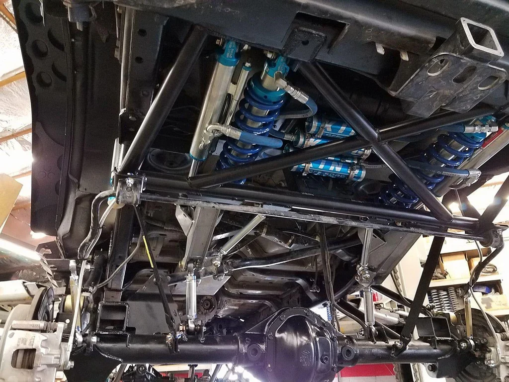 JK JKU REAR DOUBLE THROW DOWN EVOLEVER SYSTEM WITH KING COILOVER AND BYPASS SHOCKS JEEP WRANGLER - Image 2